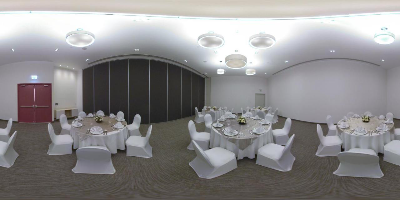 Fiesta Inn Parque 푸에블라 외부 사진