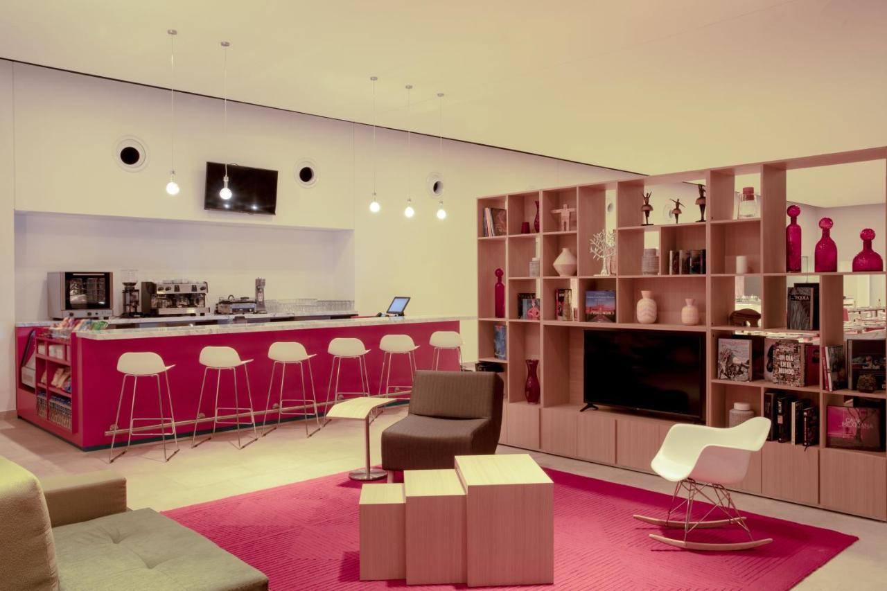 Fiesta Inn Parque 푸에블라 외부 사진